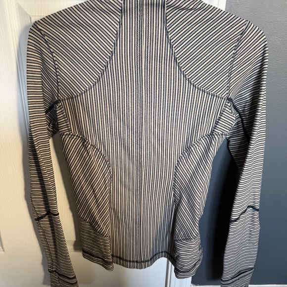 Lululemon define sweater - Picture 2 of 4